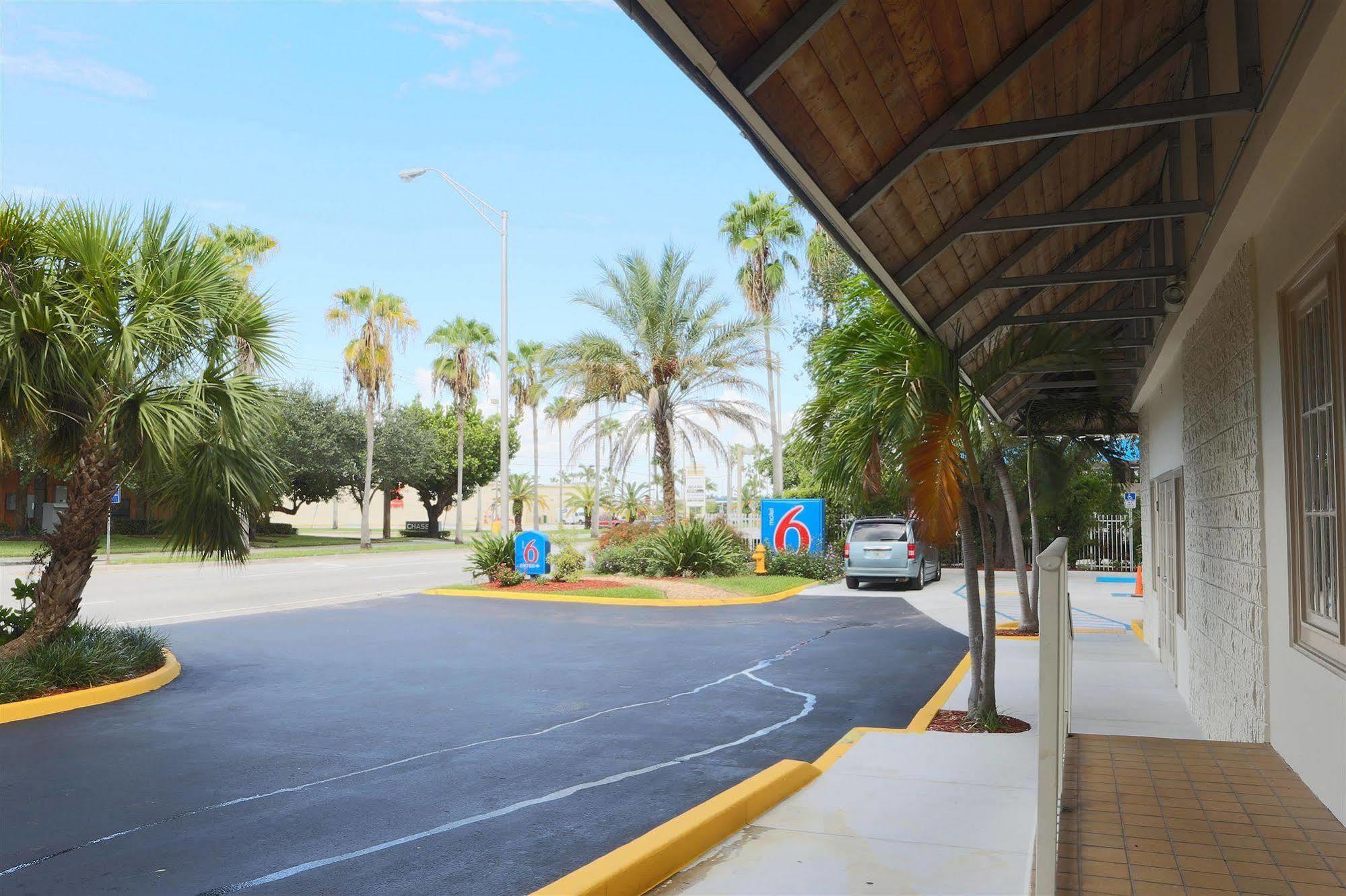 Motel 6-Cutler Bay, Fl المظهر الخارجي الصورة