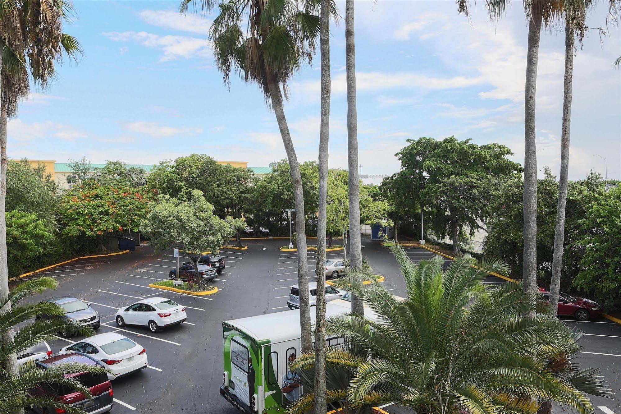 Motel 6-Cutler Bay, Fl المظهر الخارجي الصورة